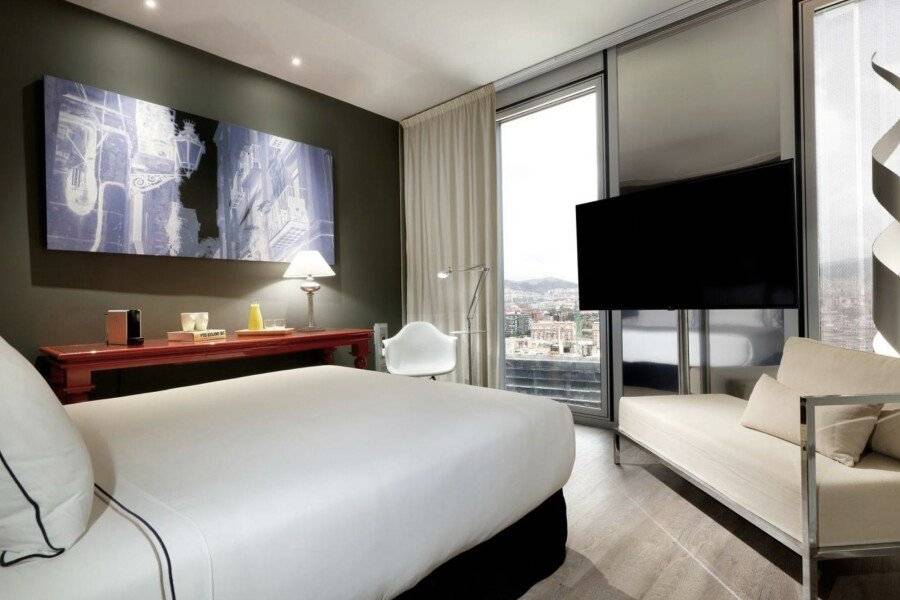 Melia Barcelona Sky 4* Sup hotel bedroom