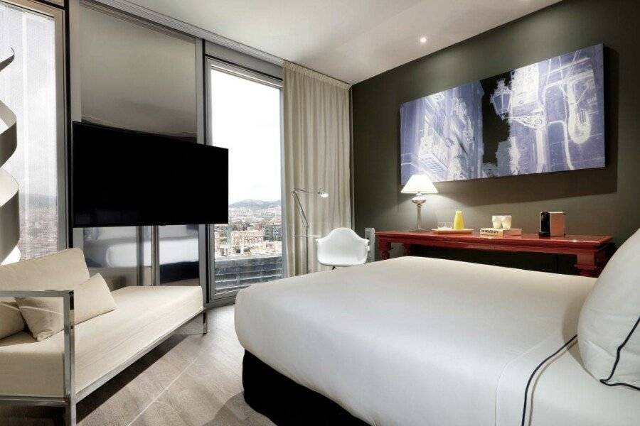 Melia Barcelona Sky 4* Sup hotel bedroom