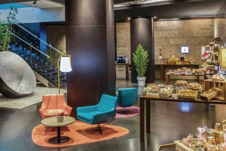 Novotel Barcelona City lobby,restaurant