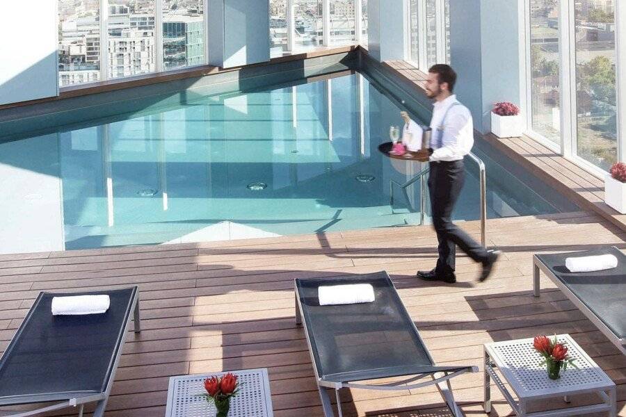 Novotel Barcelona City rooftop pool,spa,bar