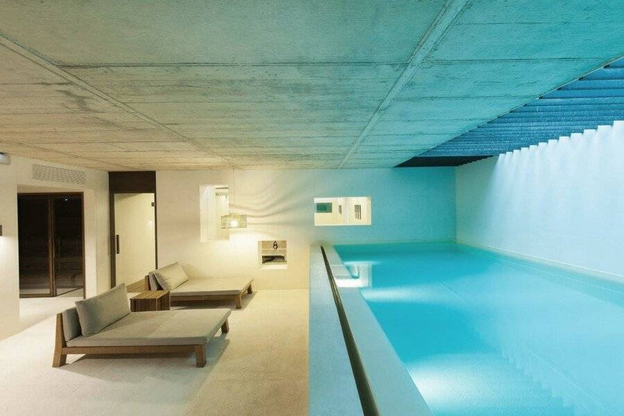 Alma Barcelona GL indoor pool,spa