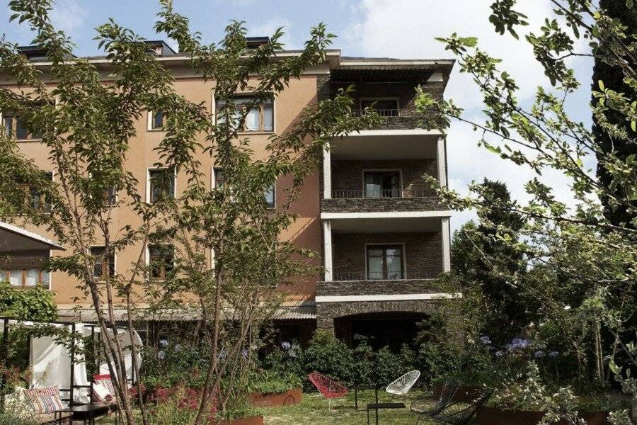 Primero Primera ,garden,hotel facade