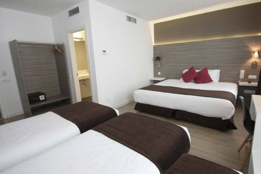 Hotel BESTPRICE Diagonal hotel bedroom