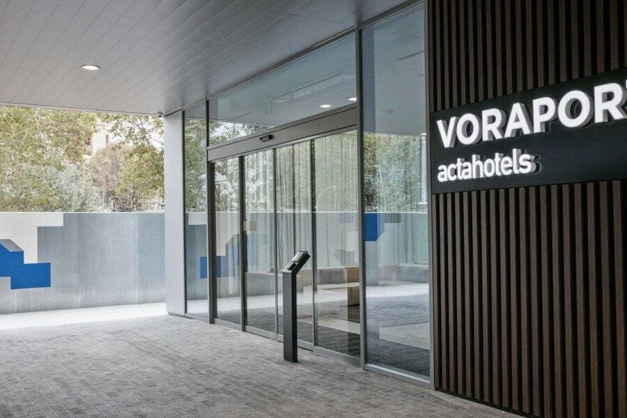 Acta Voraport facade