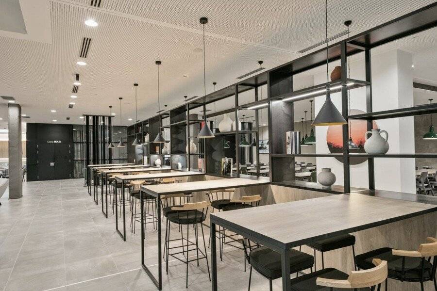 Acta Voraport restaurant