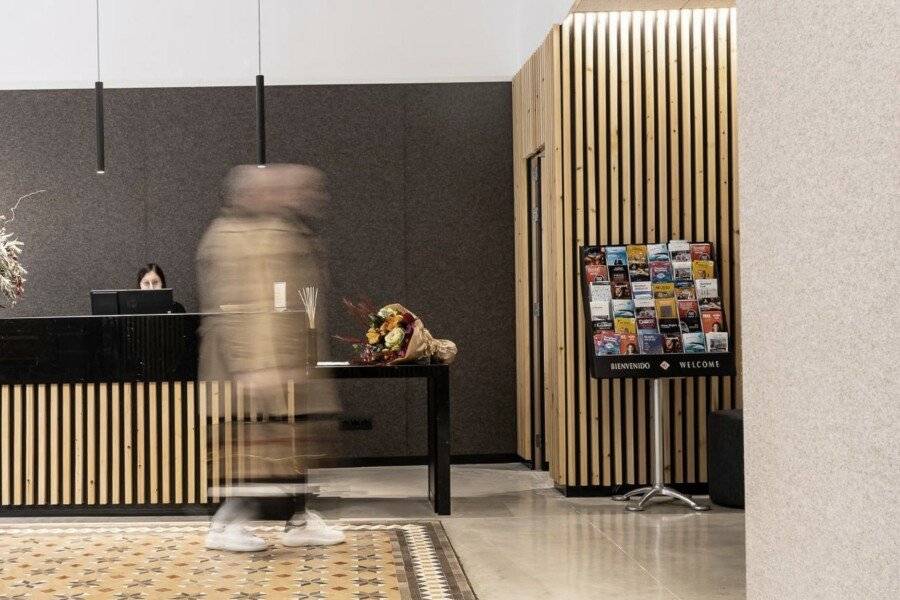 Hotel Raval House , lobby