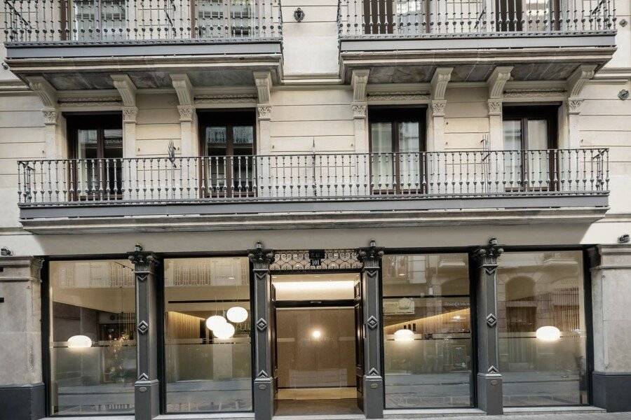 Hotel Raval House facade