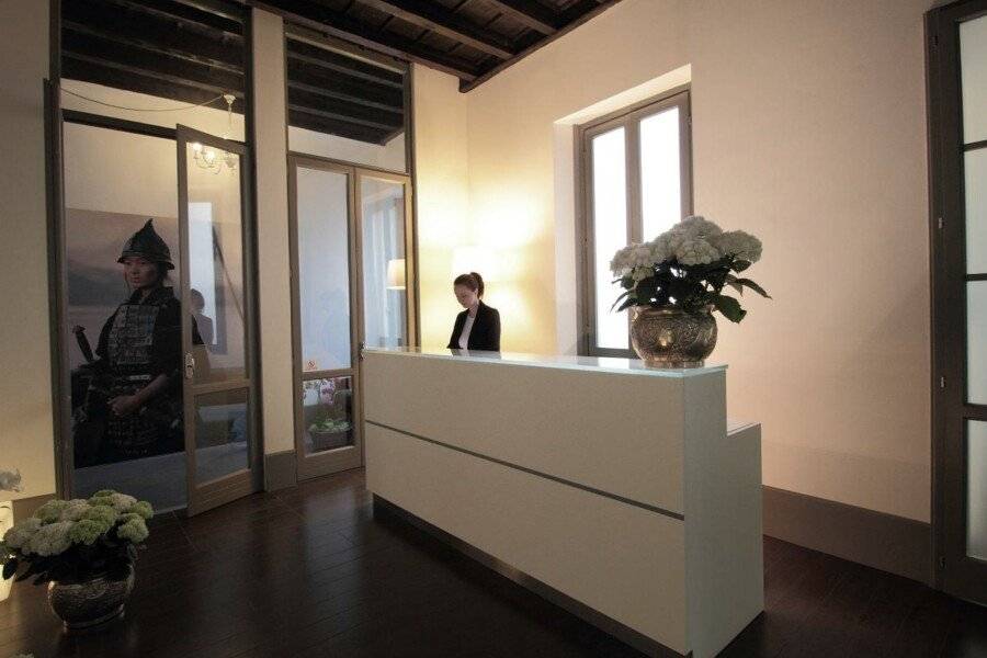 Antica Locanda Dei Mercanti lobby,front desk,