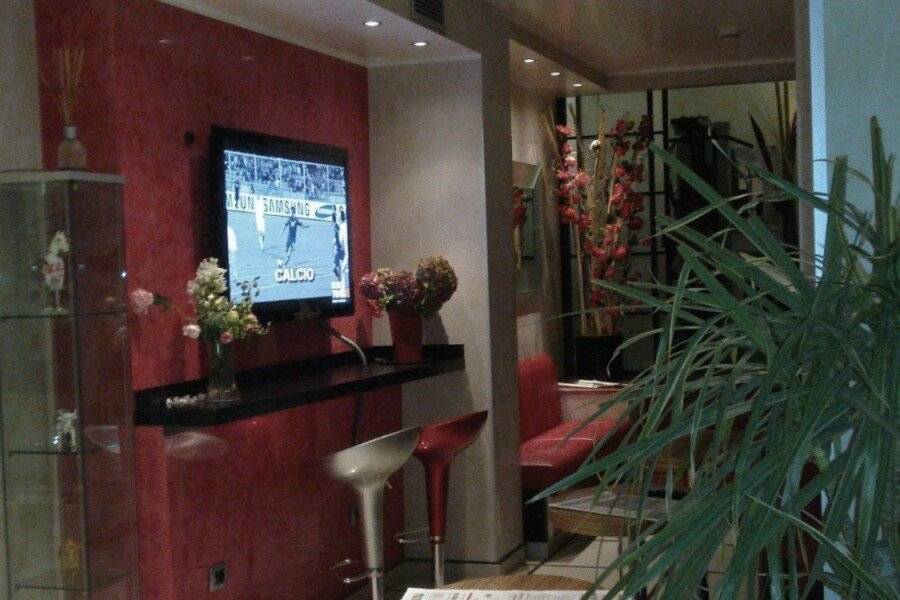 Hotel Susa lobby