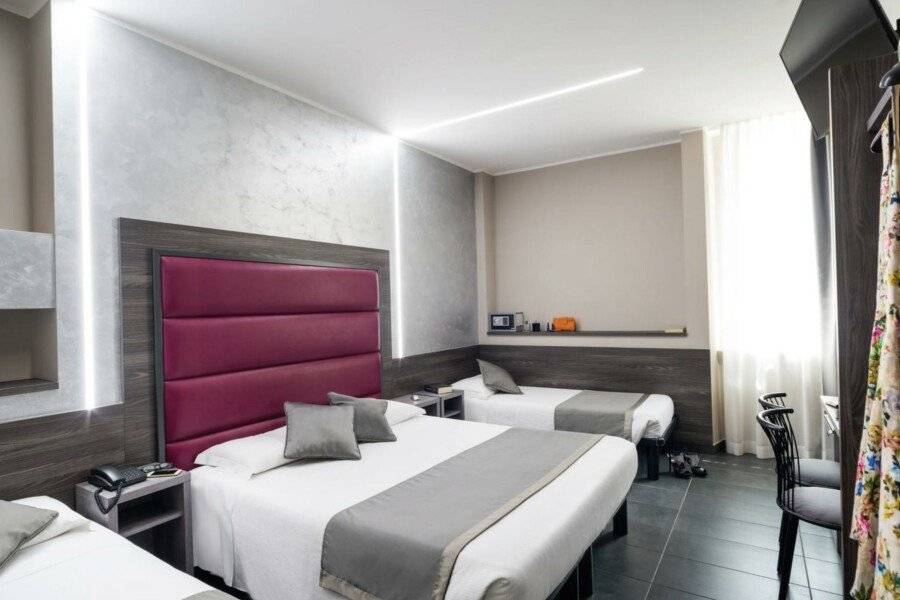 Ibis Styles Milano Centro hotel bedroom