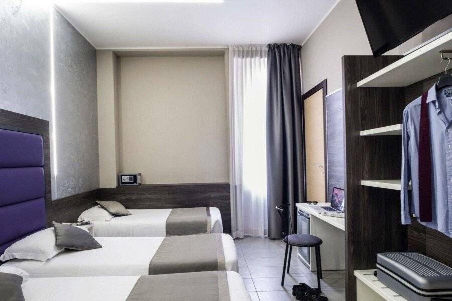 Ibis Styles Milano Centro hotel bedroom