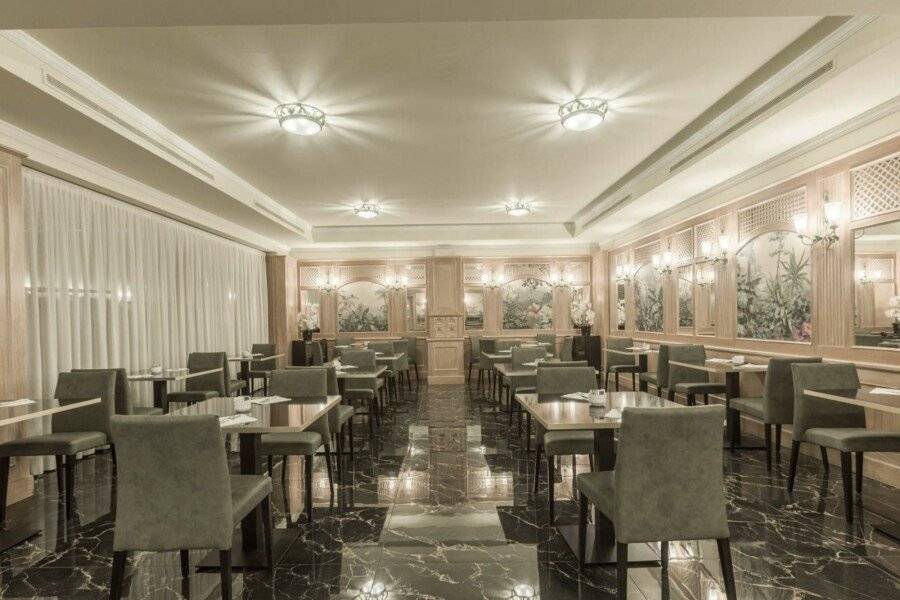 Doria Grand Hotel restaurant