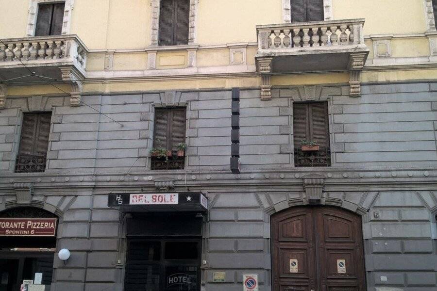 Hotel Del Sole facade