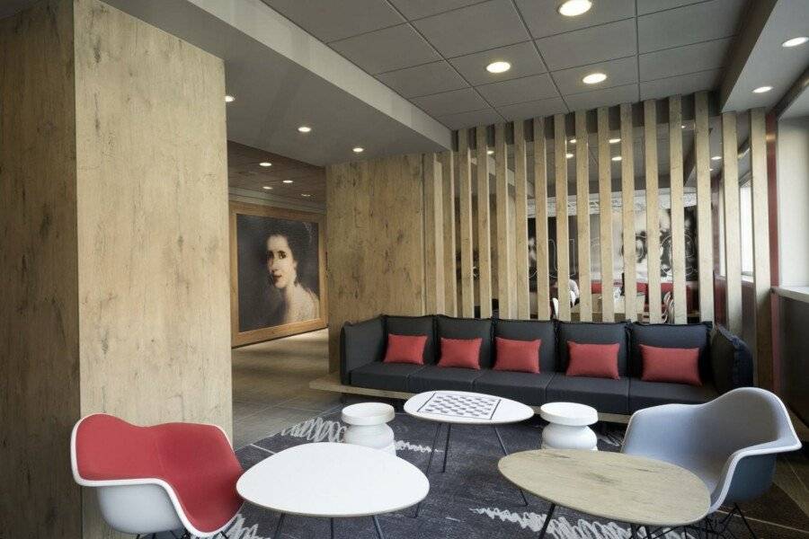 Ibis Milano Centro lobby