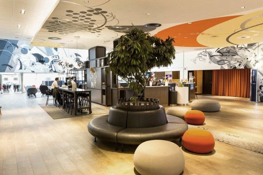 Novotel Milano Linate Aeroporto lobby