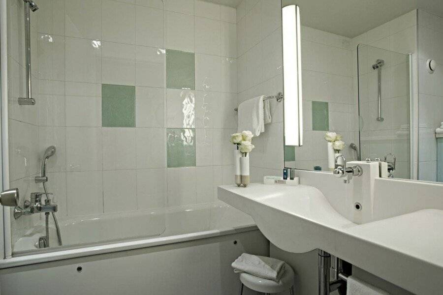 Novotel Milano Linate Aeroporto bathtub