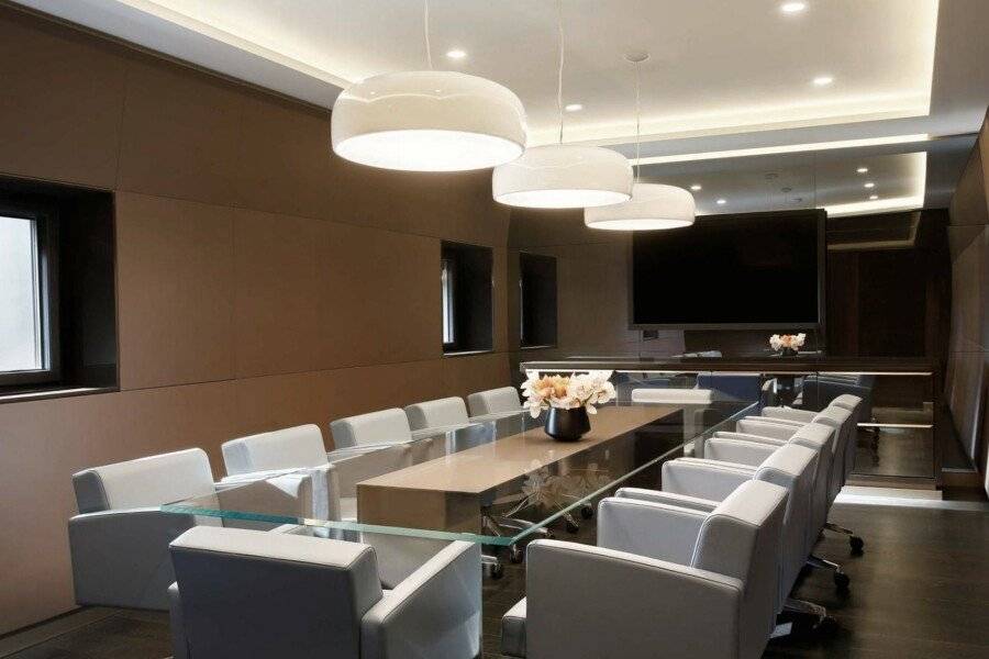 Excelsior Hotel Gallia conference room