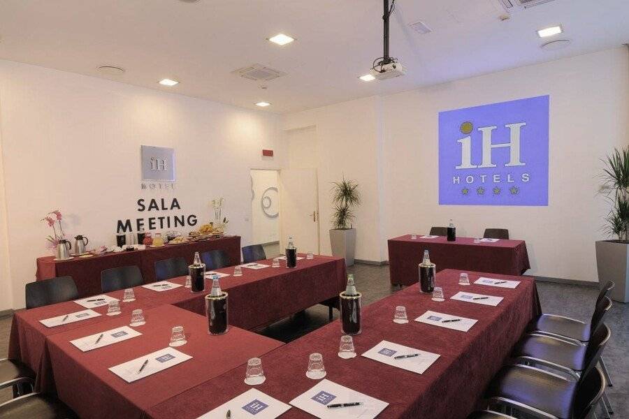 iH Hotels Milano Lorenteggio conference room,meeting room