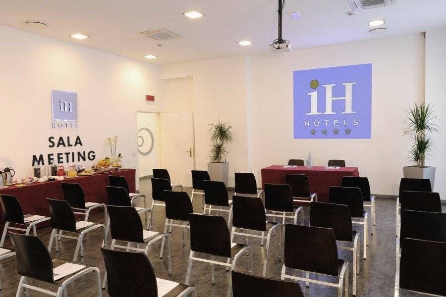 iH Hotels Milano Lorenteggio conference room,meeting room