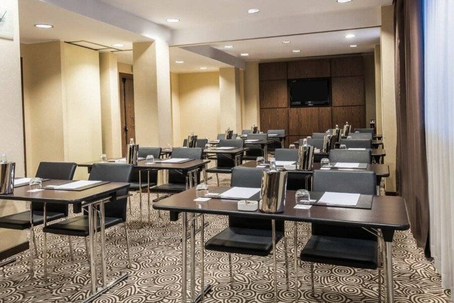 Crowne Plaza City, an IHG Hotel conference room,meeting room