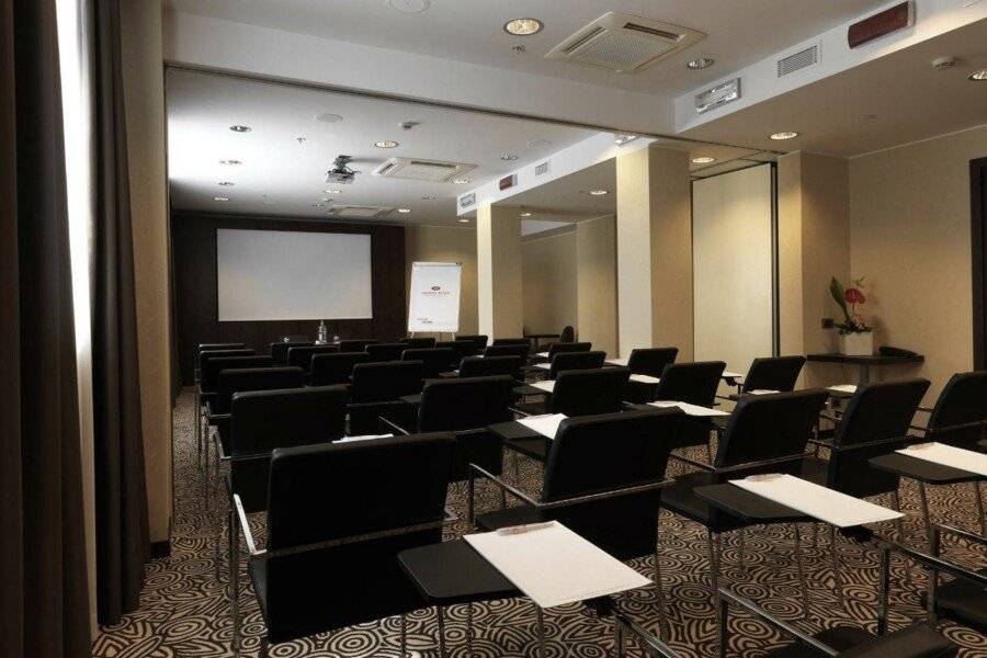 Crowne Plaza City, an IHG Hotel conference room,meeting room