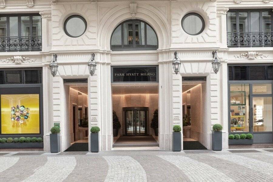 Park Hyatt Milano facade