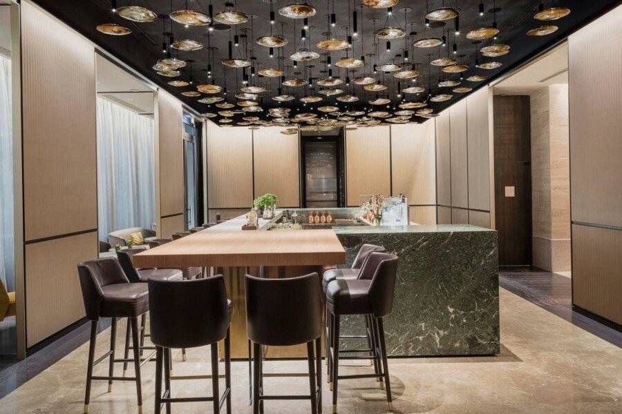 Park Hyatt Milano bar