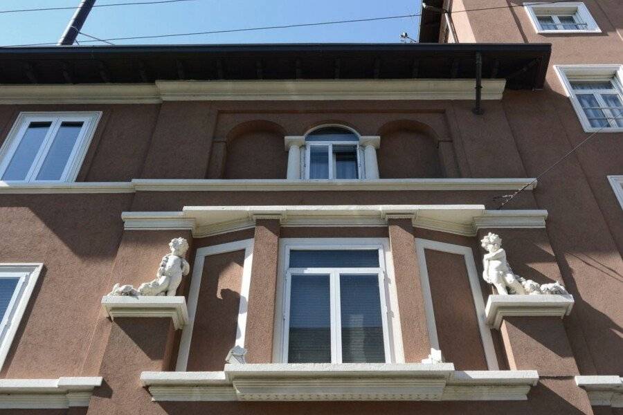 Hotel Metrò facade