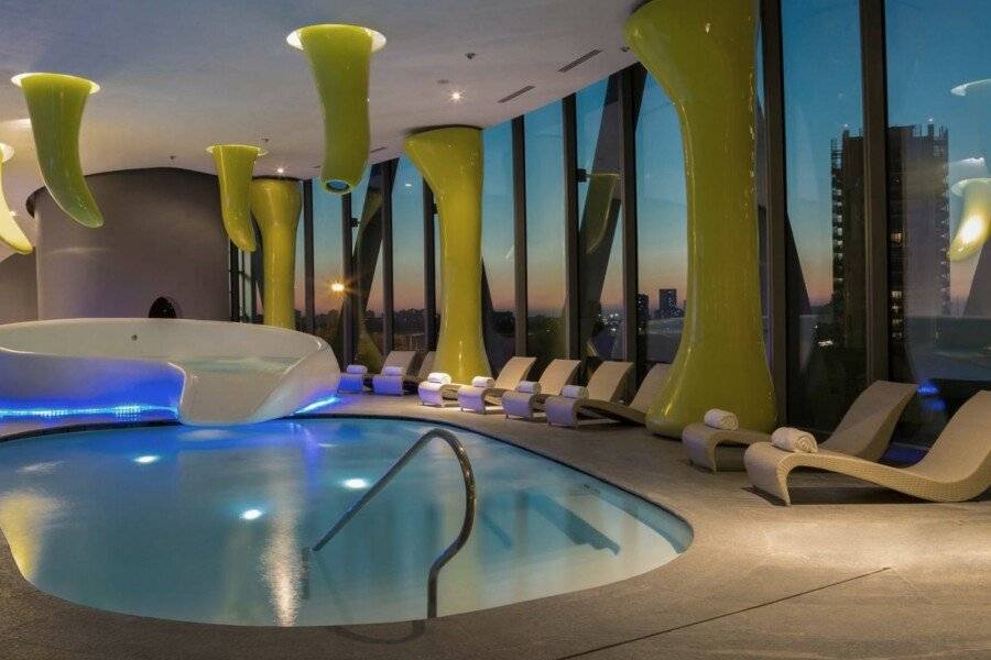 voco-Fiere, an IHG Hotel indoor pool,spa