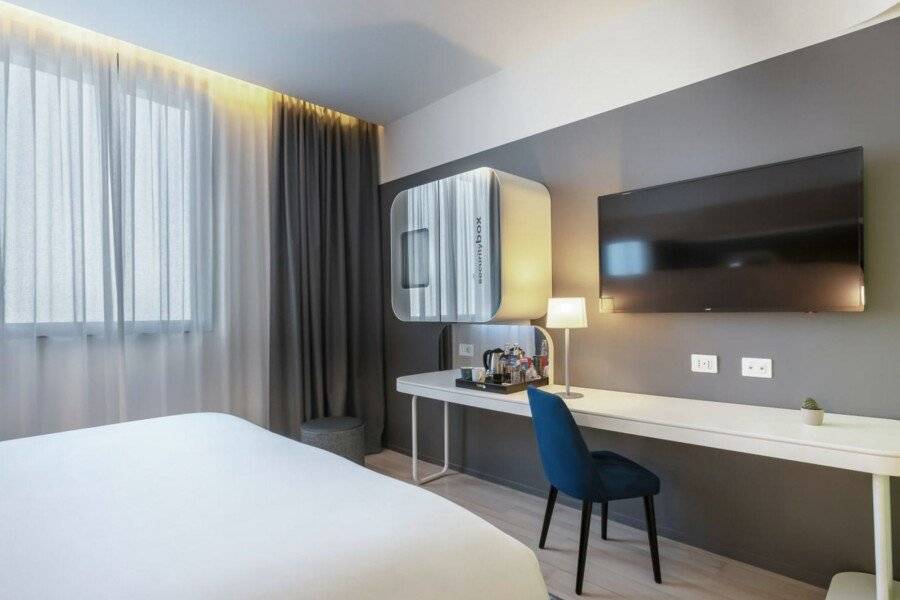 voco-Fiere, an IHG Hotel hotel bedroom