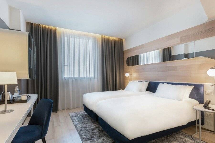 voco-Fiere, an IHG Hotel hotel bedroom