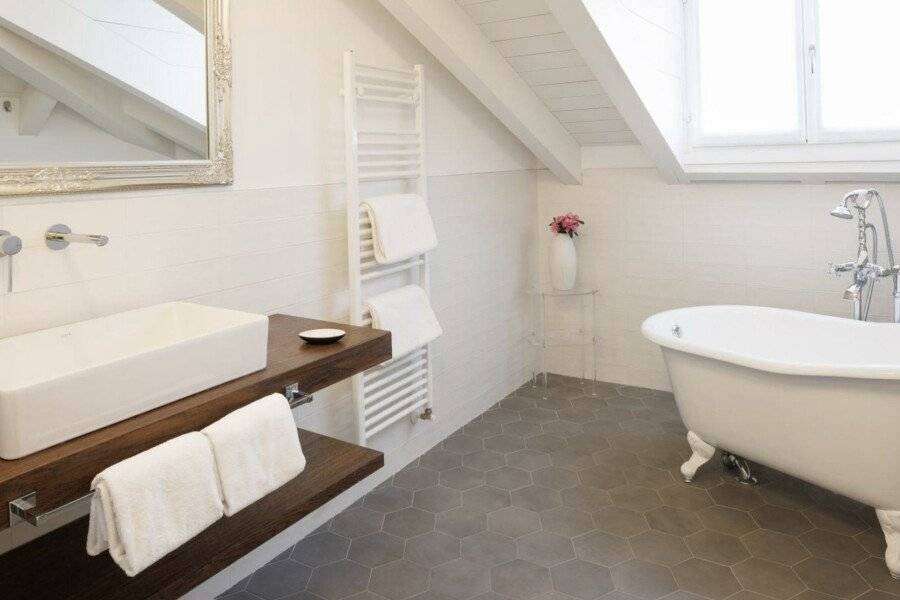 Antica Locanda Leonardo bathtub