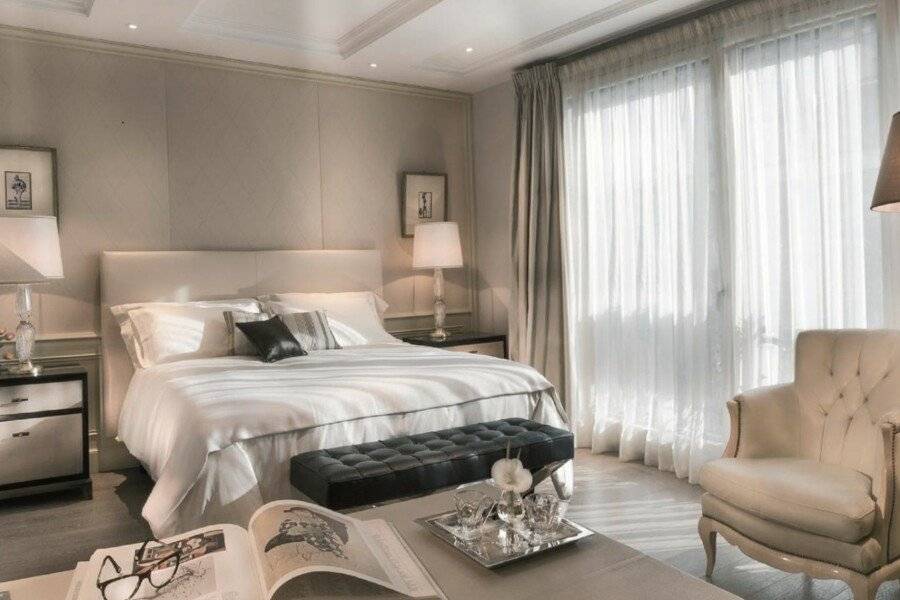 Palazzo Parigi Hotel & Grand Spa - LHW hotel bedroom