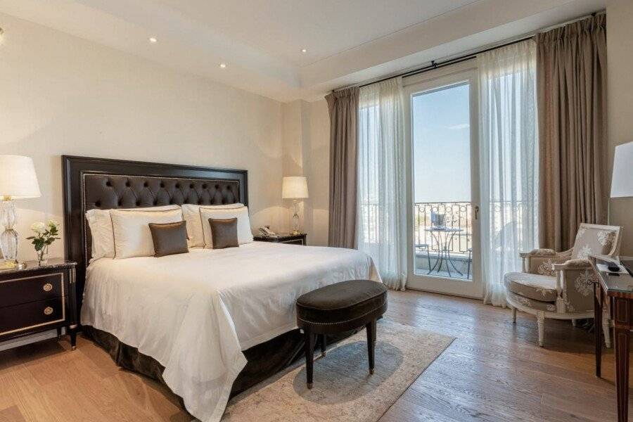 Palazzo Parigi Hotel & Grand Spa - LHW hotel bedroom,balcony