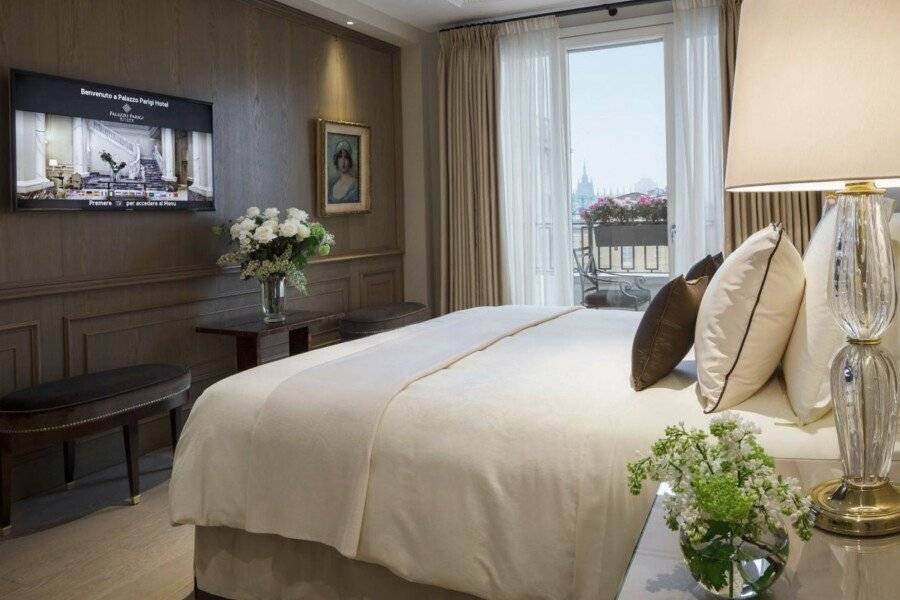 Palazzo Parigi Hotel & Grand Spa - LHW hotel bedroom