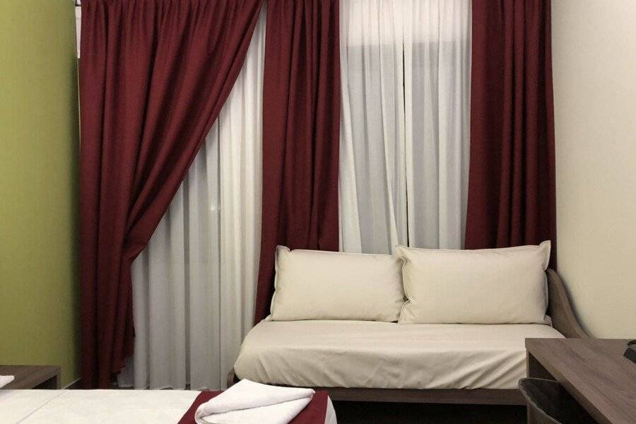 Hotel Stradivari hotel bedroom