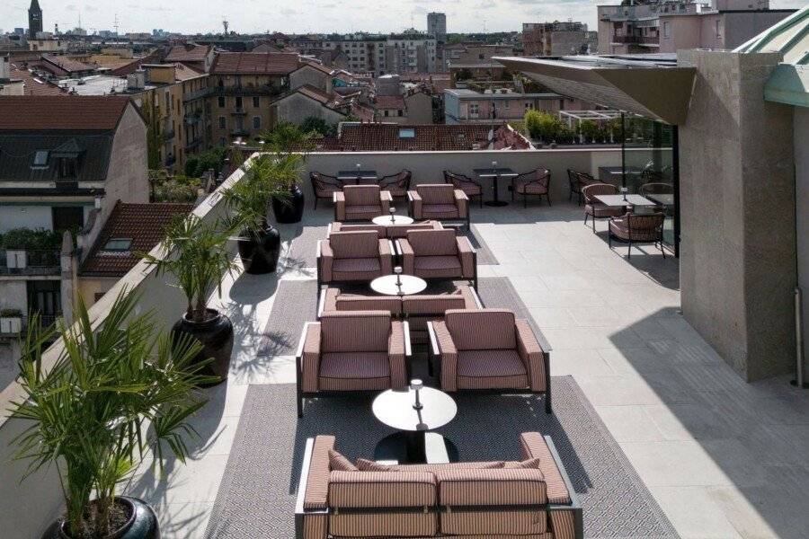 Radisson Collection Hotel, Santa Sofia Milan rooftop pool