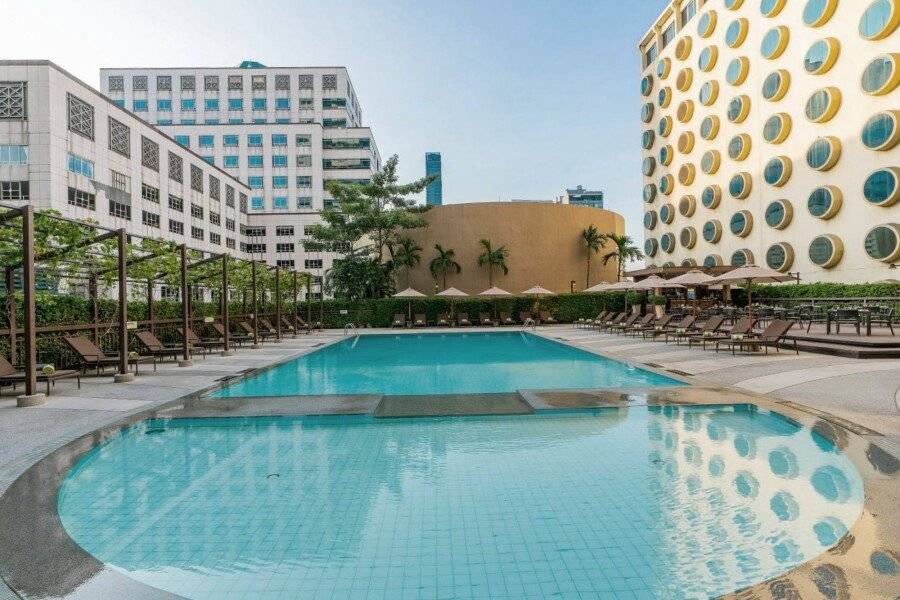 Holiday Inn Bangkok Silom, an IHG Hotel outdoor pool