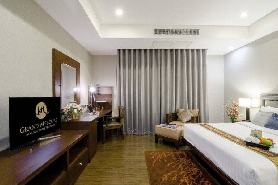 Grand Mercure Bangkok Asoke Residence hotel bedroom