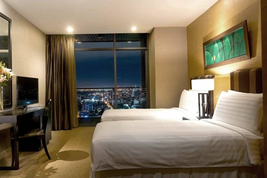 Urbana Sathorn Hotel hotel bedroom,ocean view