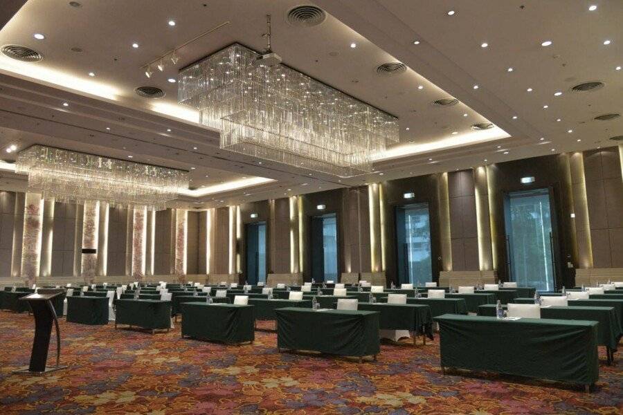 Rama Gardens Hotel Bangkok - SHA Plus Certified conference room,meeting room