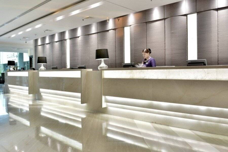 Rama Gardens Hotel Bangkok - SHA Plus Certified front desk, lobby