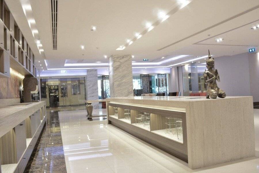 Rama Gardens Hotel Bangkok - SHA Plus Certified lobby