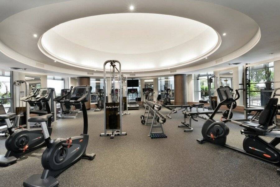 Miracle Grand Convention Hotel fitness centre