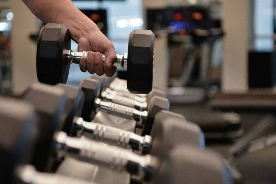 Miracle Grand Convention Hotel fitness centre