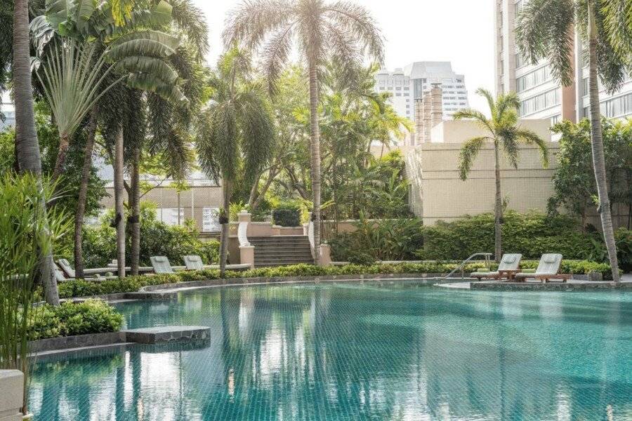 Conrad Bangkok outdoor pool