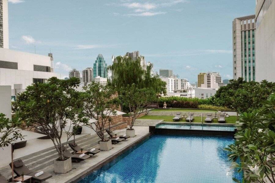 JW Marriott Hotel Bangkok outdoor pool,garden