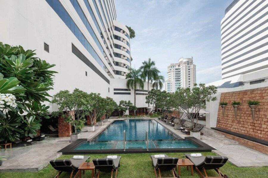 JW Marriott Hotel Bangkok outdoor pool,garden