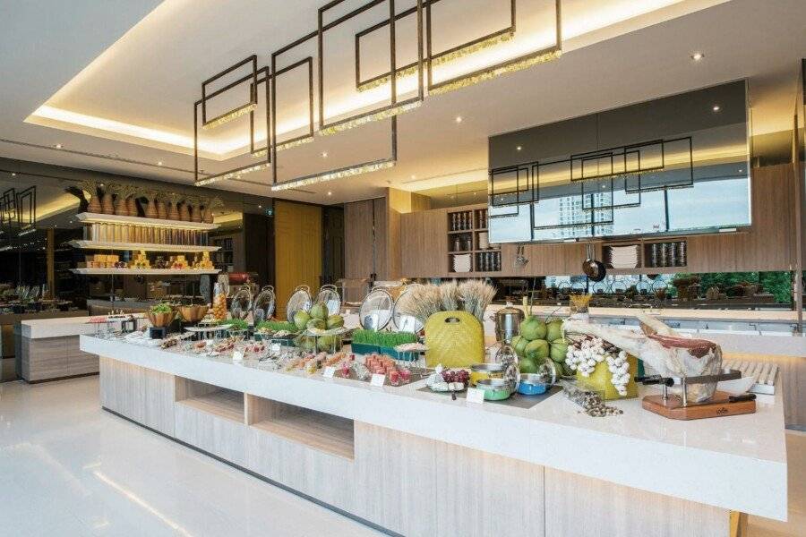 Chatrium Residence Sathon Bangkok restaurant, breakfast