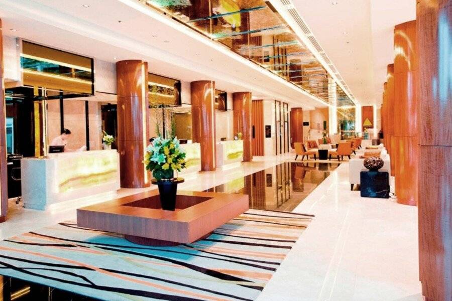 Royal Princess Larn Luang - SHA Extra Plus lobby